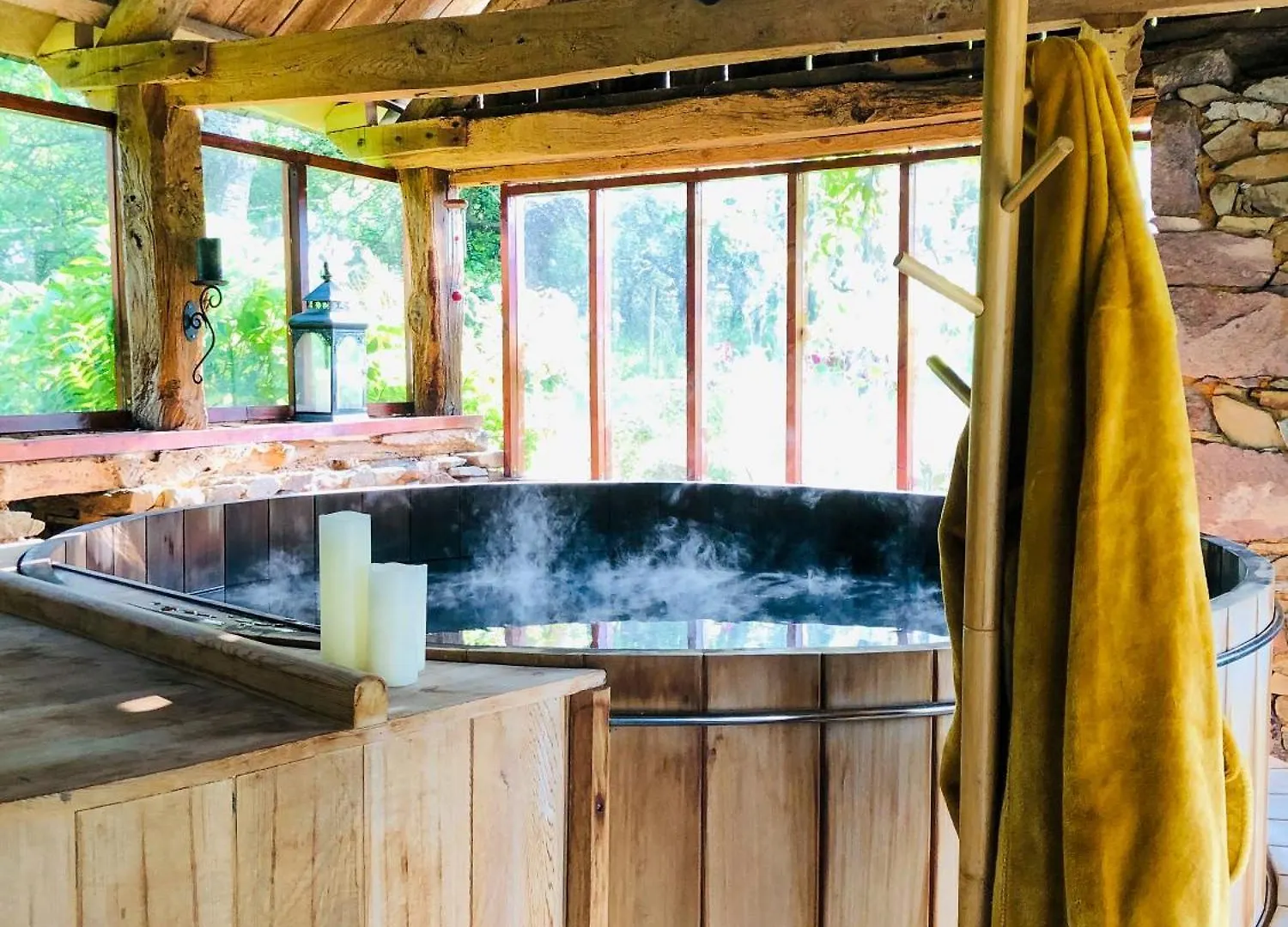 Demeure Du Porzou, Chambres D'Hotes De Charme Dans Demeure D'Exception, Parc Paysager, Spa, Massages, Proche Paimpol, Classe 4 Epis Yvias 0*,